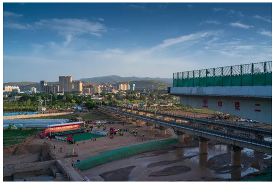 絲綢之路再現(xiàn)長虹，徠卡TS16助力渭河特大橋轉體合攏